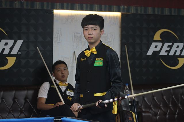 球迷乃至西 球迷乃至西